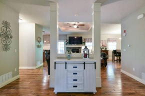 Cozy Villa Violà *Golfing, Restaurants and Shopping* Sleeps 8